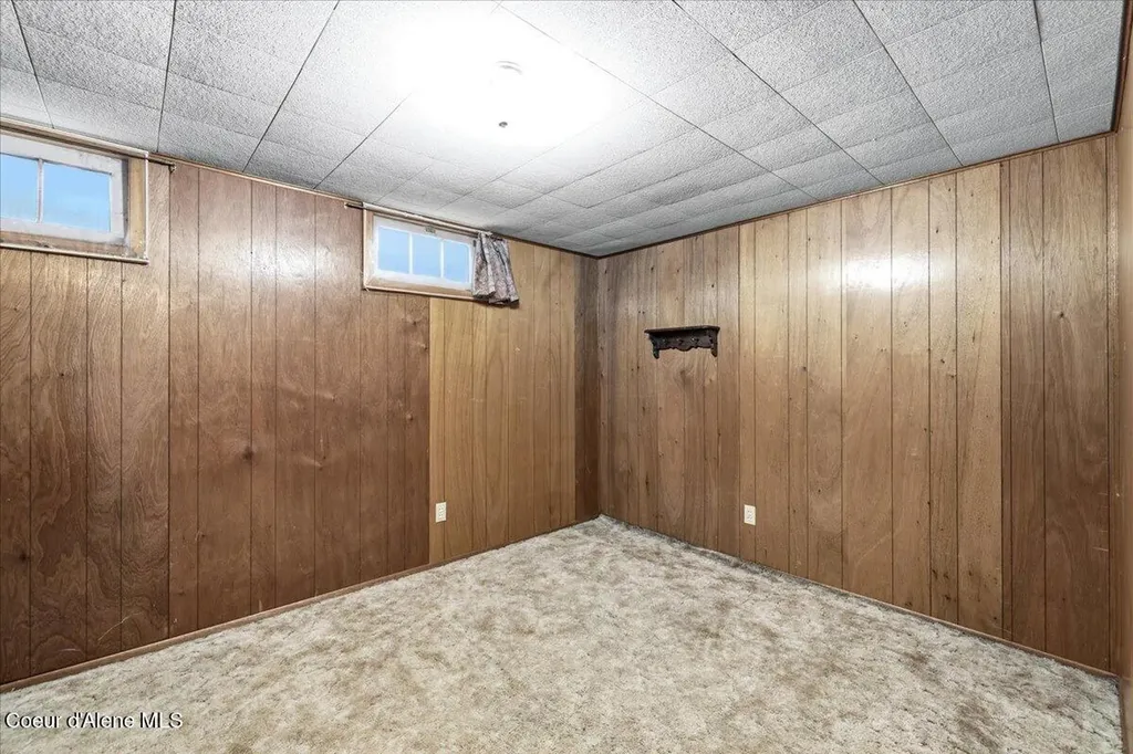 108 W 4th Street Silverton ID 83867