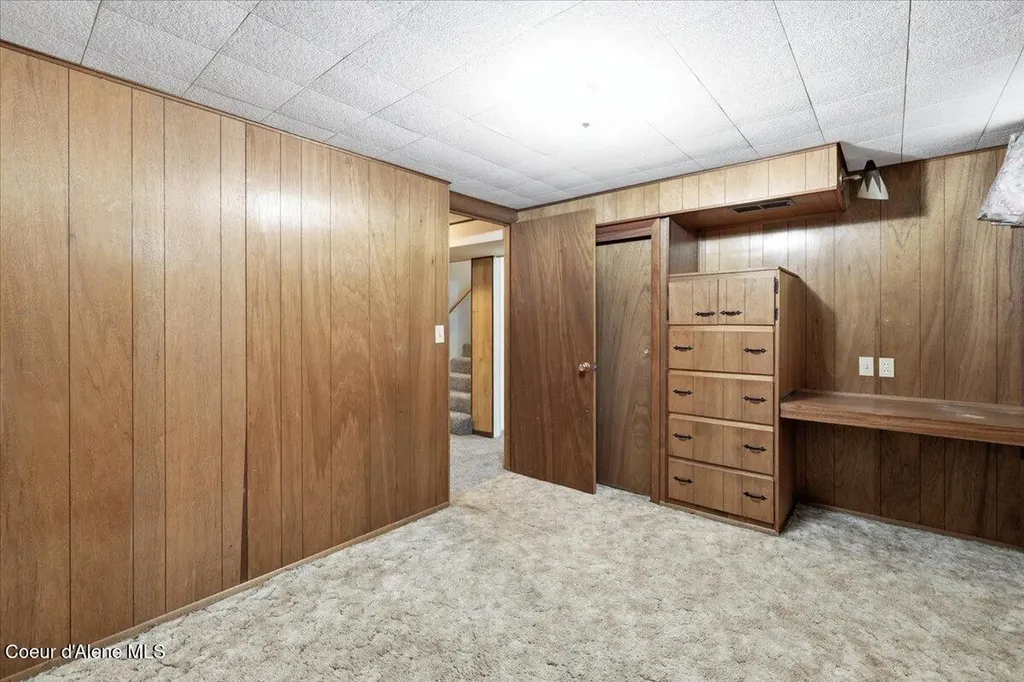 108 W 4th Street Silverton ID 83867