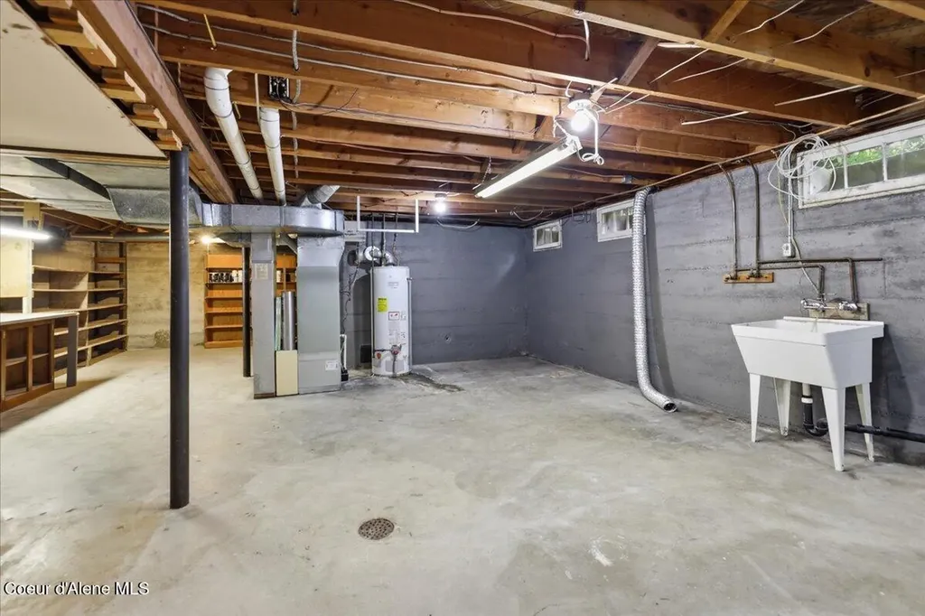 108 W 4th Street Silverton ID 83867