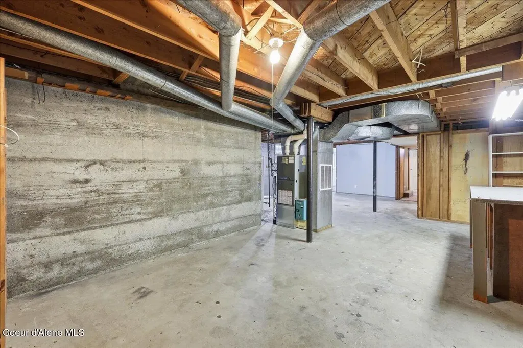 108 W 4th Street Silverton ID 83867