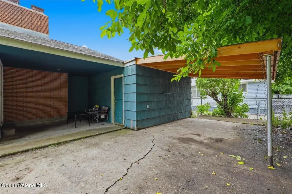 108 W 4th Street Silverton ID 83867