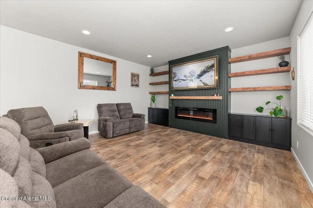 2119 W Malad Avenue Post Falls ID 83854