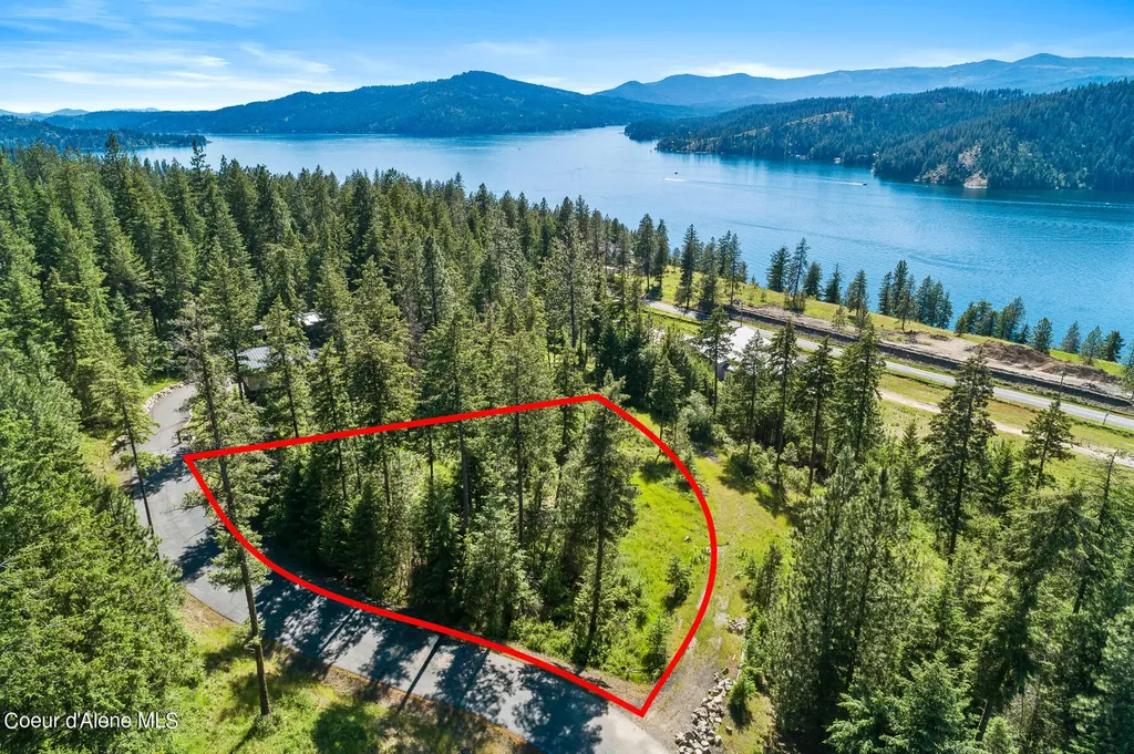 5521 S Longspur Court Harrison ID 83833