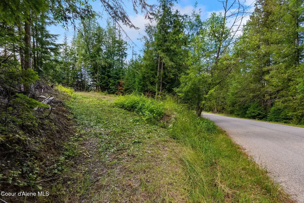 9782 Bottle Bay Road Sagle ID 83860