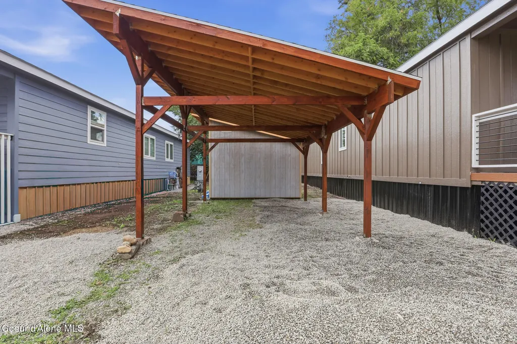 10401 N Kender Lane Hayden ID 83835