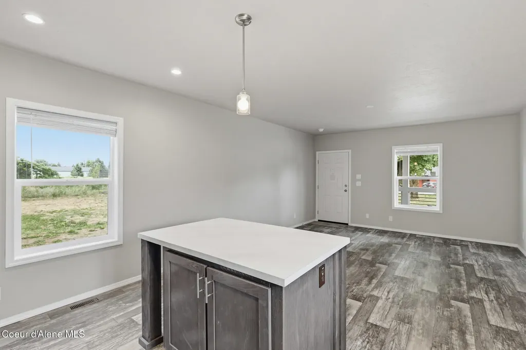 10401 N Kender Lane Hayden ID 83835