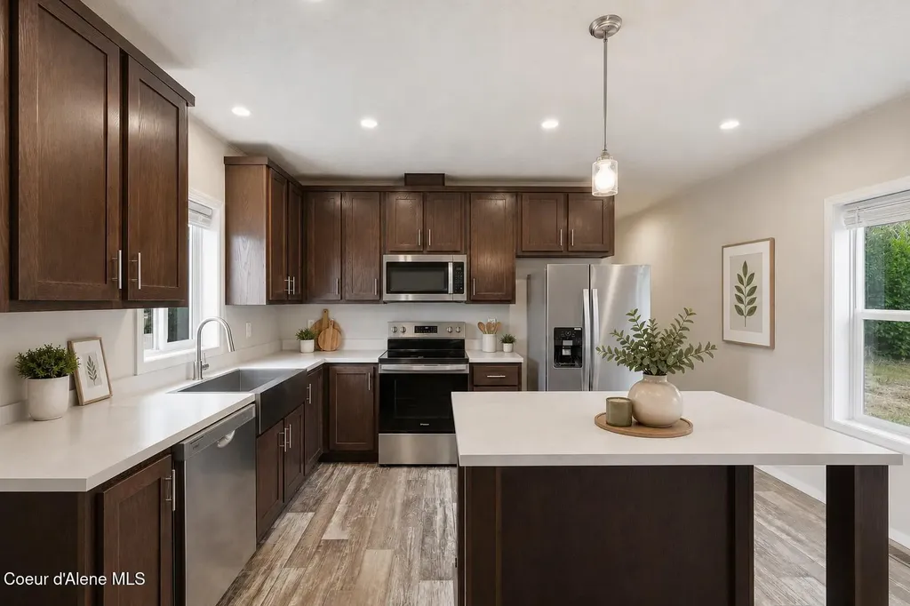 10401 N Kender Lane Hayden ID 83835