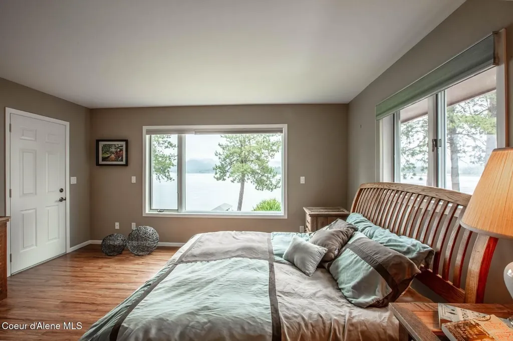 419 Campbell Point Road Laclede ID 83841