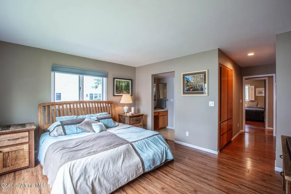 419 Campbell Point Road Laclede ID 83841