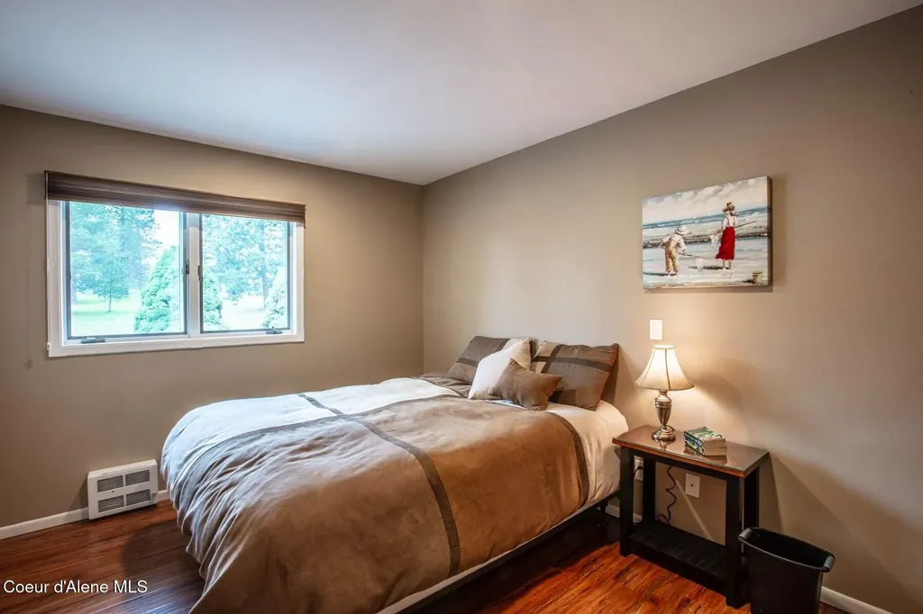 419 Campbell Point Road Laclede ID 83841