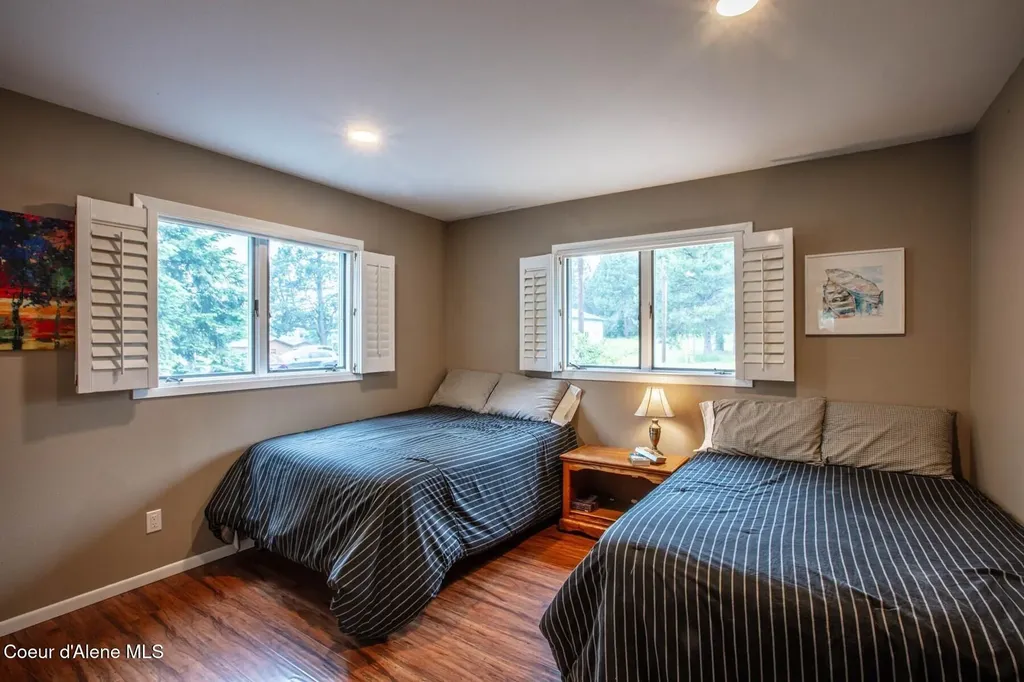 419 Campbell Point Road Laclede ID 83841