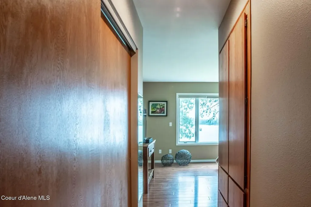 419 Campbell Point Road Laclede ID 83841