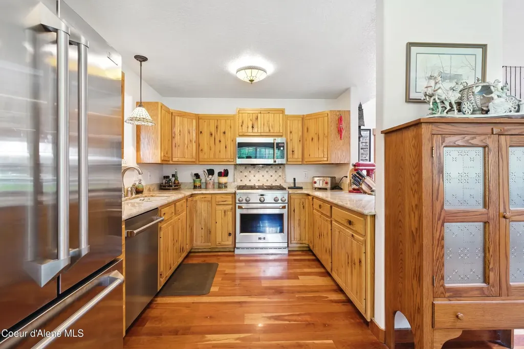 29913 N Red Fish Street Athol ID 83801