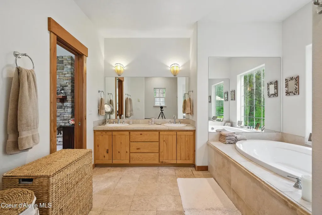 29913 N Red Fish Street Athol ID 83801