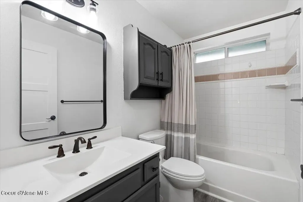 1702 N Autumn Crest Court Post Falls ID 83854