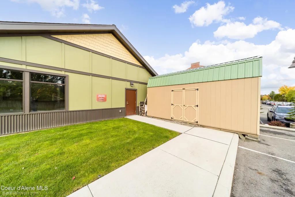 8300 N Wayne Drive Hayden ID 83835