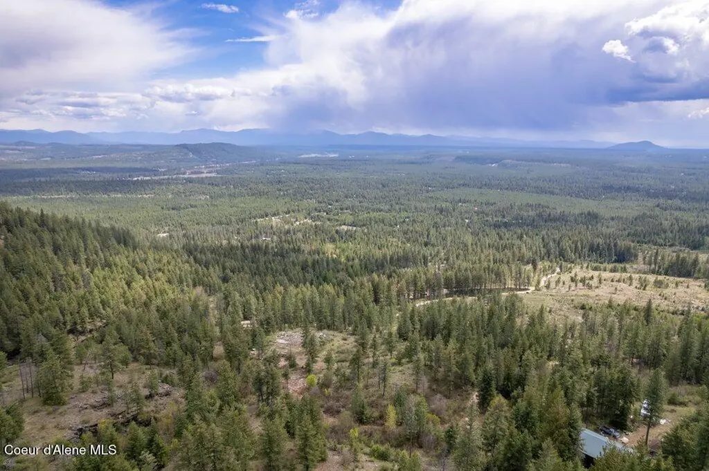 1131 Cabin Ridge Road Spirit Lake ID 83869