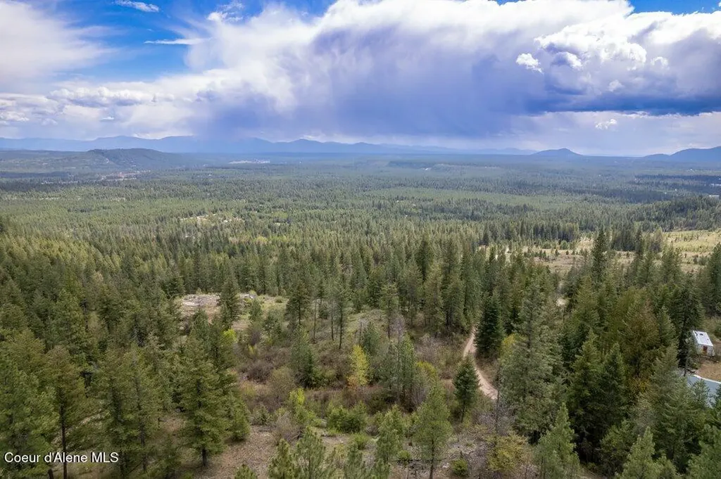 1131 Cabin Ridge Road Spirit Lake ID 83869