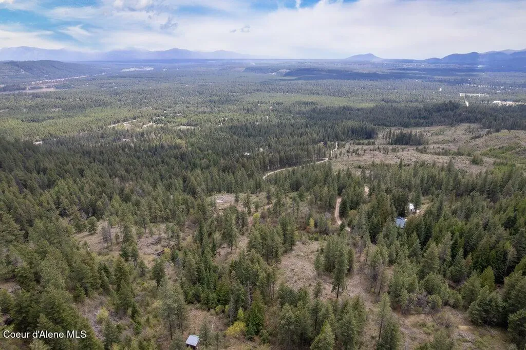 1131 Cabin Ridge Road Spirit Lake ID 83869