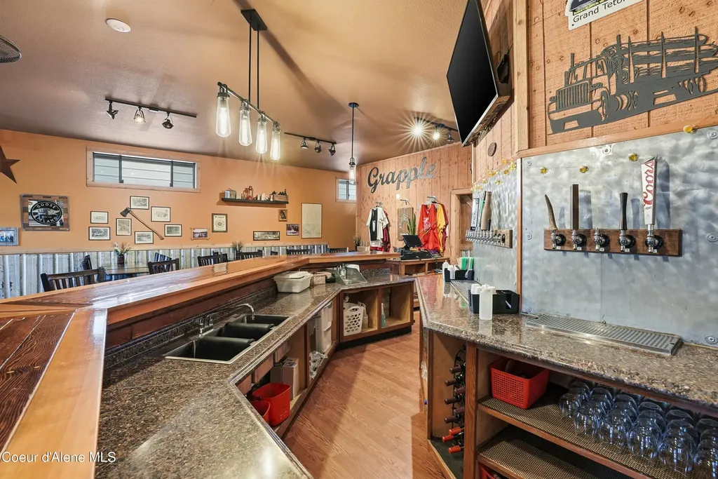 940 Center Avenue St. Maries ID 83861