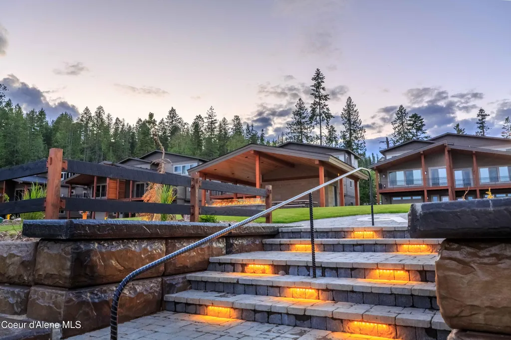 74 Palouse Drive Nordman ID 83848
