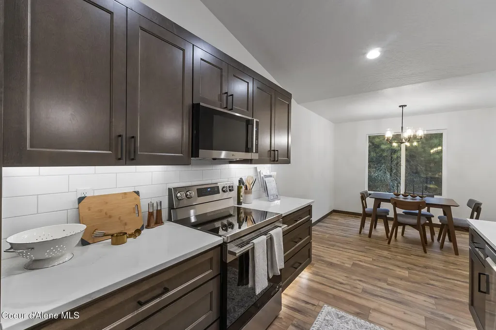 936 E Valley Street S Oldtown ID 83822