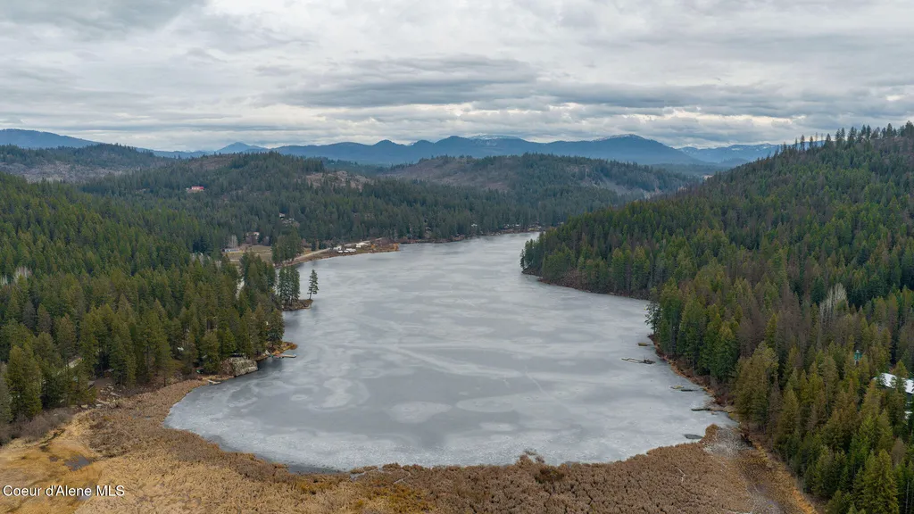0 S Beaver Lake Road Athol ID 83801