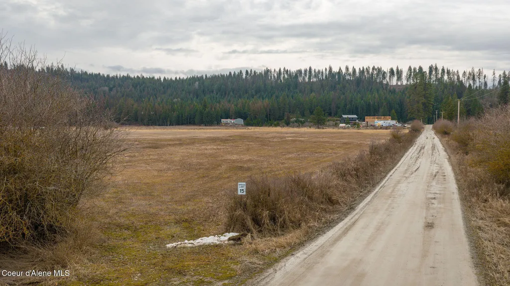 0 S Beaver Lake Road Athol ID 83801