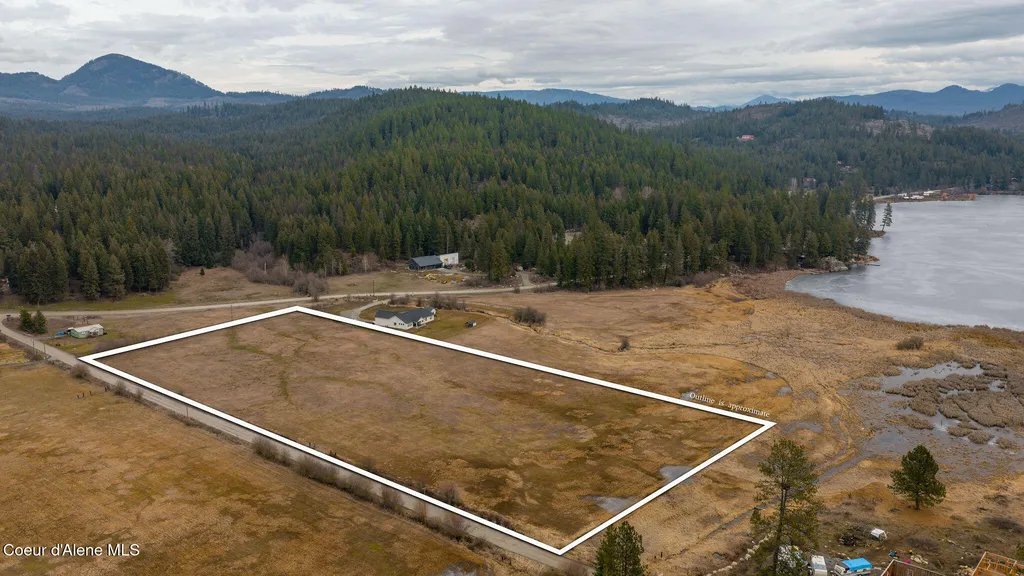 0 S Beaver Lake Road Athol ID 83801