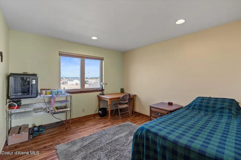 2238 E Blaine Street Athol ID 83801