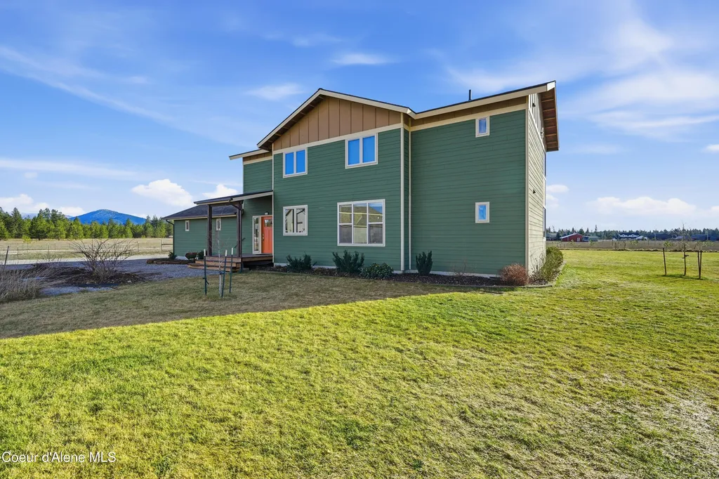 2238 E Blaine Street Athol ID 83801