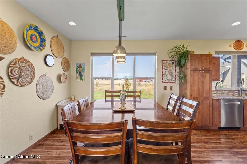 2238 E Blaine Street Athol ID 83801