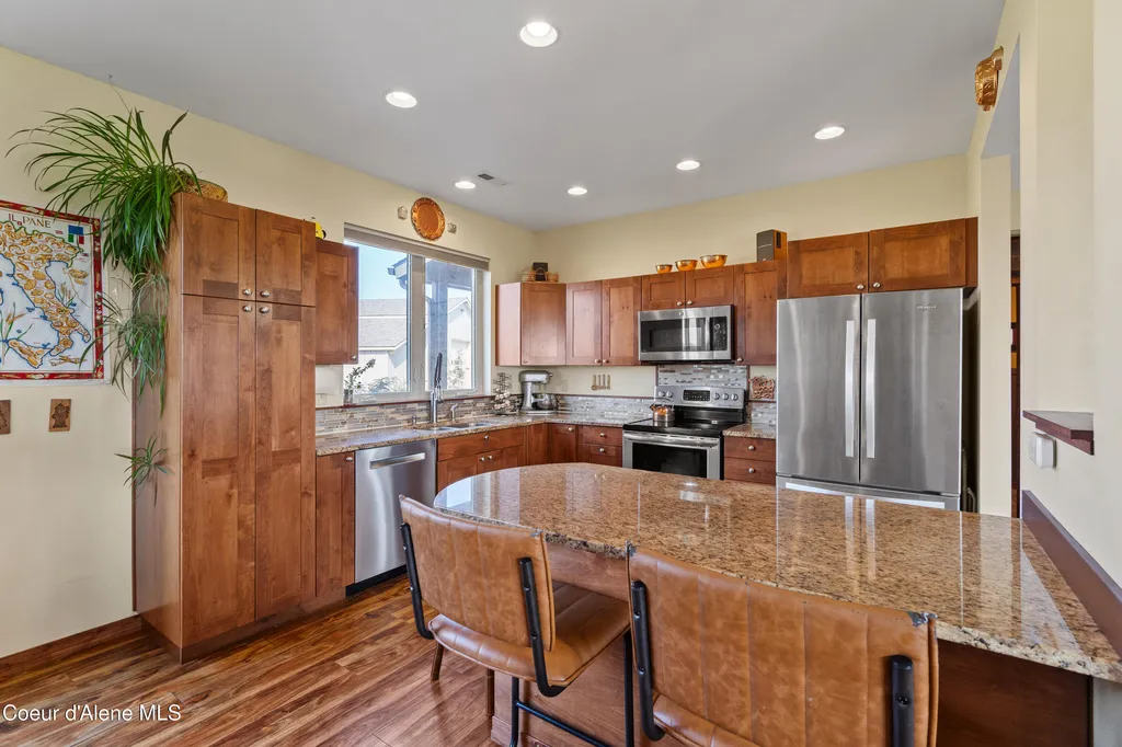2238 E Blaine Street Athol ID 83801