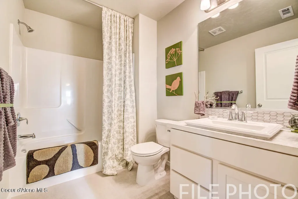 11 N Drummond Street Spokane Valley WA 99016