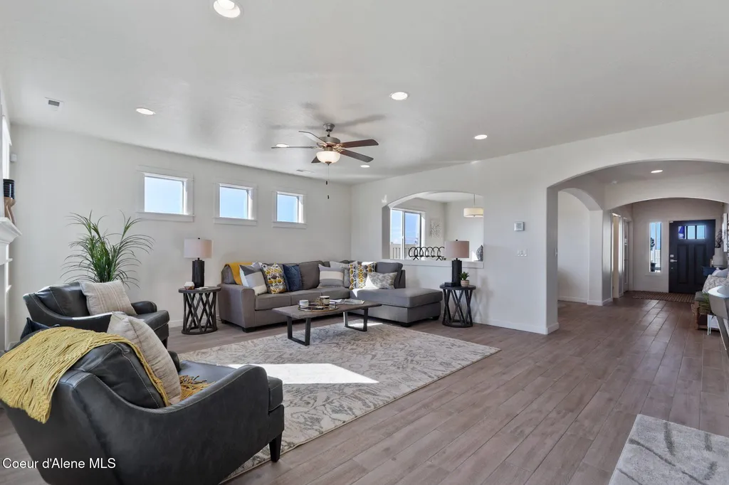 6565 W Constantine Lane Rathdrum ID 83858