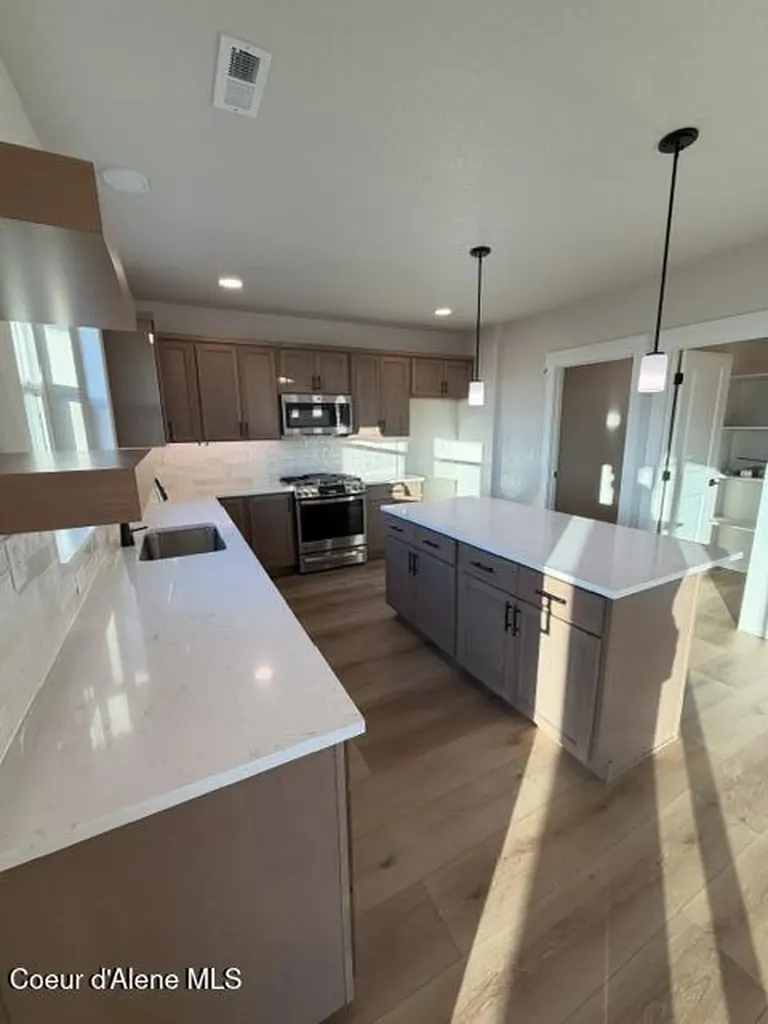 6565 W Constantine Lane Rathdrum ID 83858