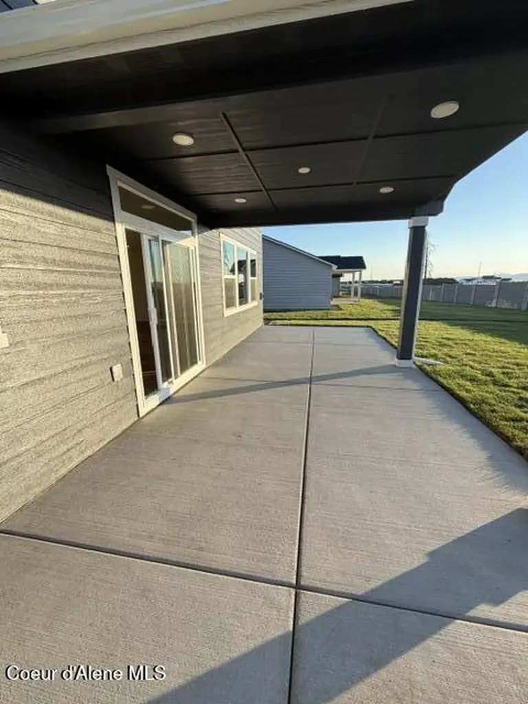 6565 W Constantine Lane Rathdrum ID 83858