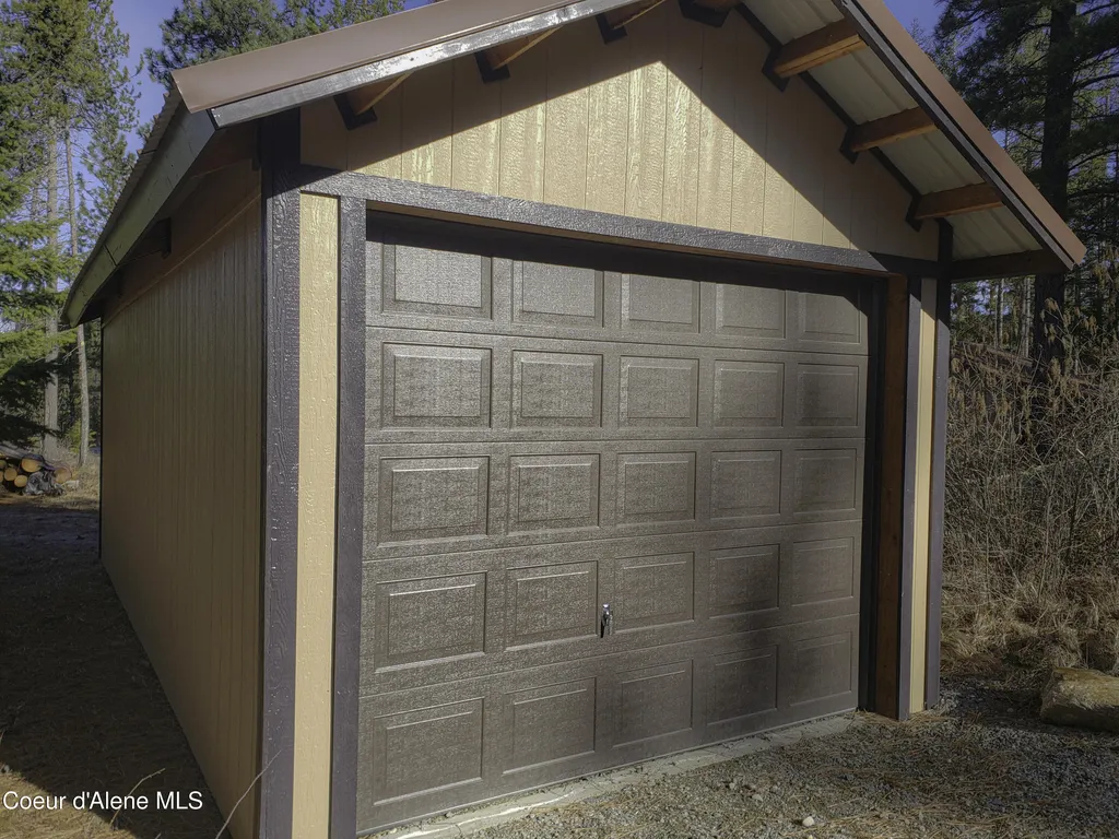 2110 Blue Sky Road Bonners Ferry ID 83805