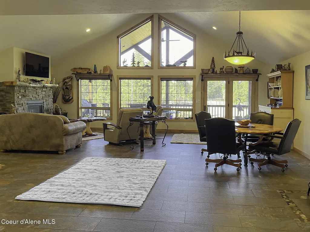 2110 Blue Sky Road Bonners Ferry ID 83805