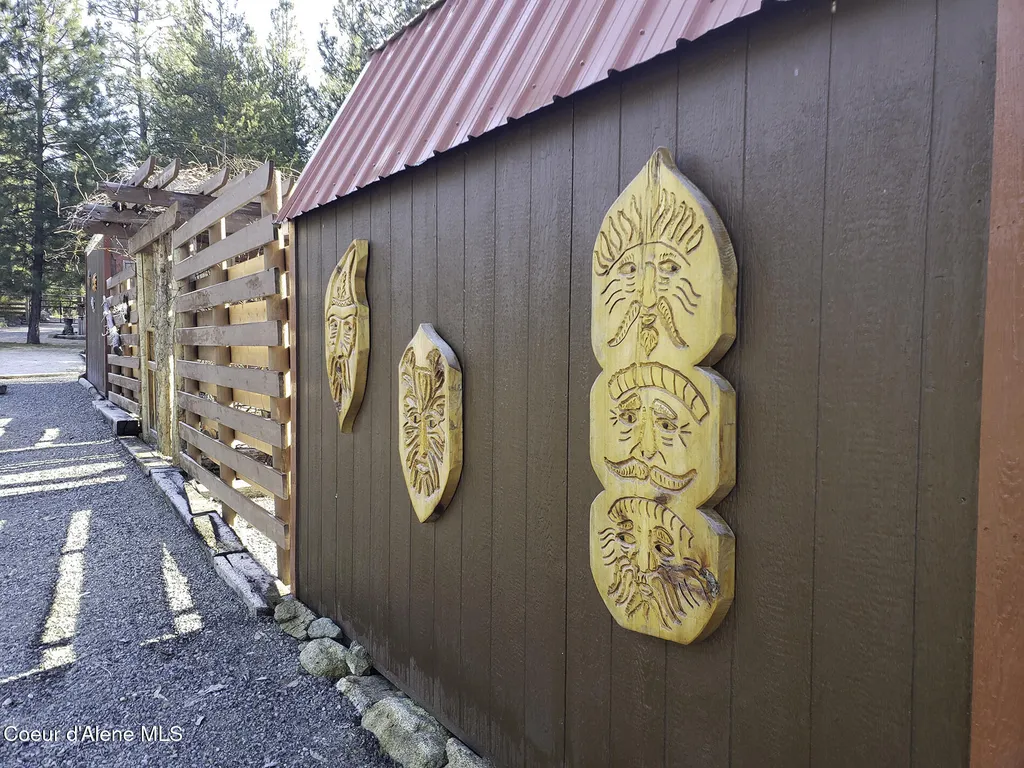 2110 Blue Sky Road Bonners Ferry ID 83805