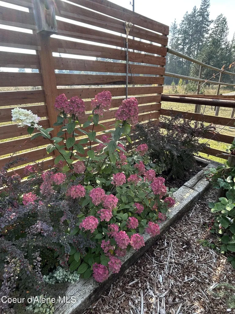 2110 Blue Sky Road Bonners Ferry ID 83805
