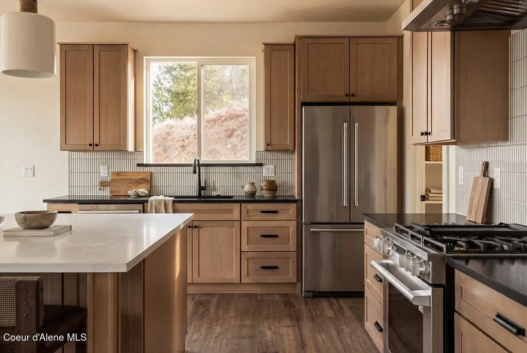 13788 S Hanson Road Harrison ID 83833
