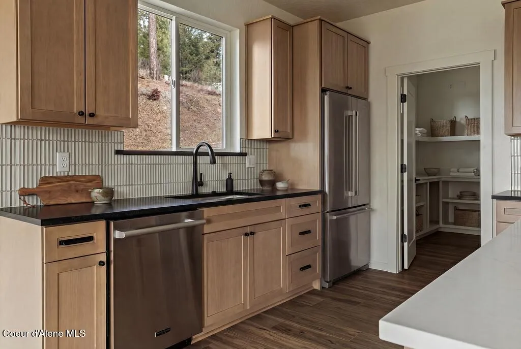 13788 S Hanson Road Harrison ID 83833