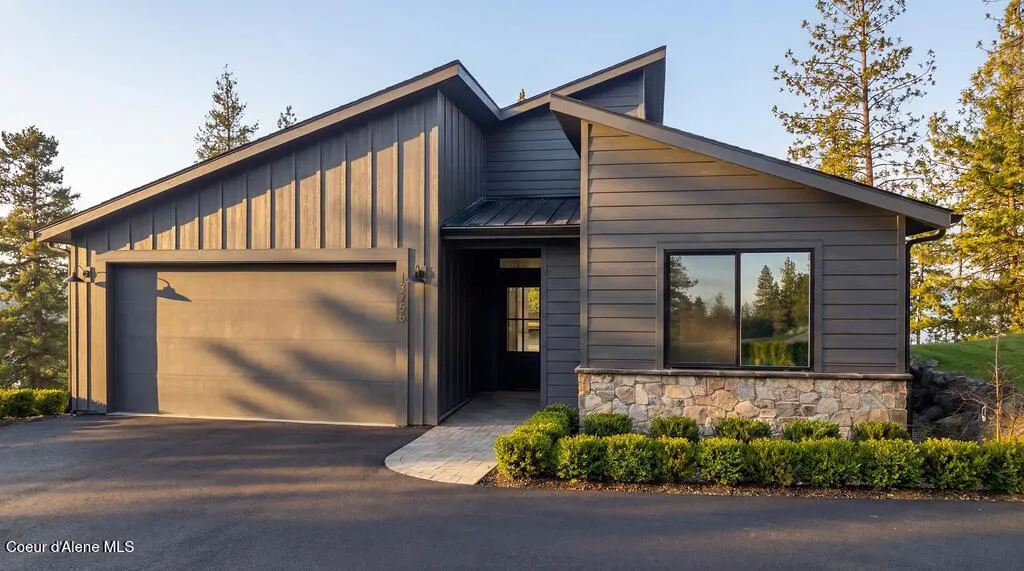 13788 S Hanson Road Harrison ID 83833