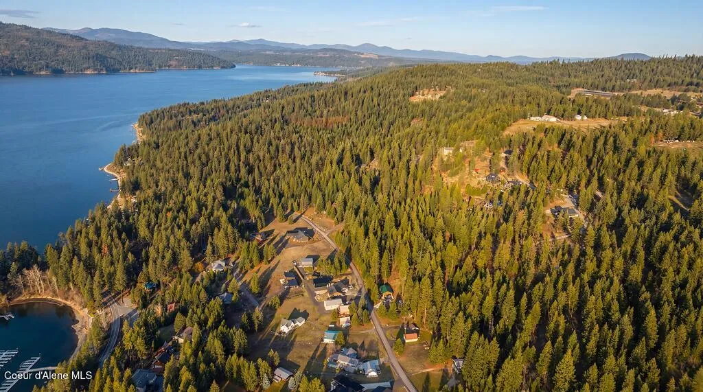 13788 S Hanson Road Harrison ID 83833