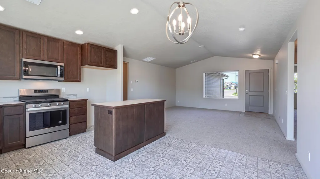 1462 E Allenby Avenue Post Falls ID 83854