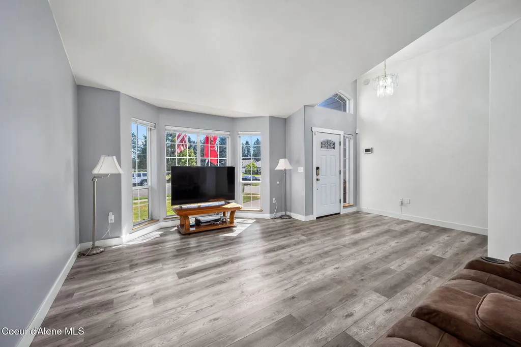 2441 N Henry Street Post Falls ID 83854