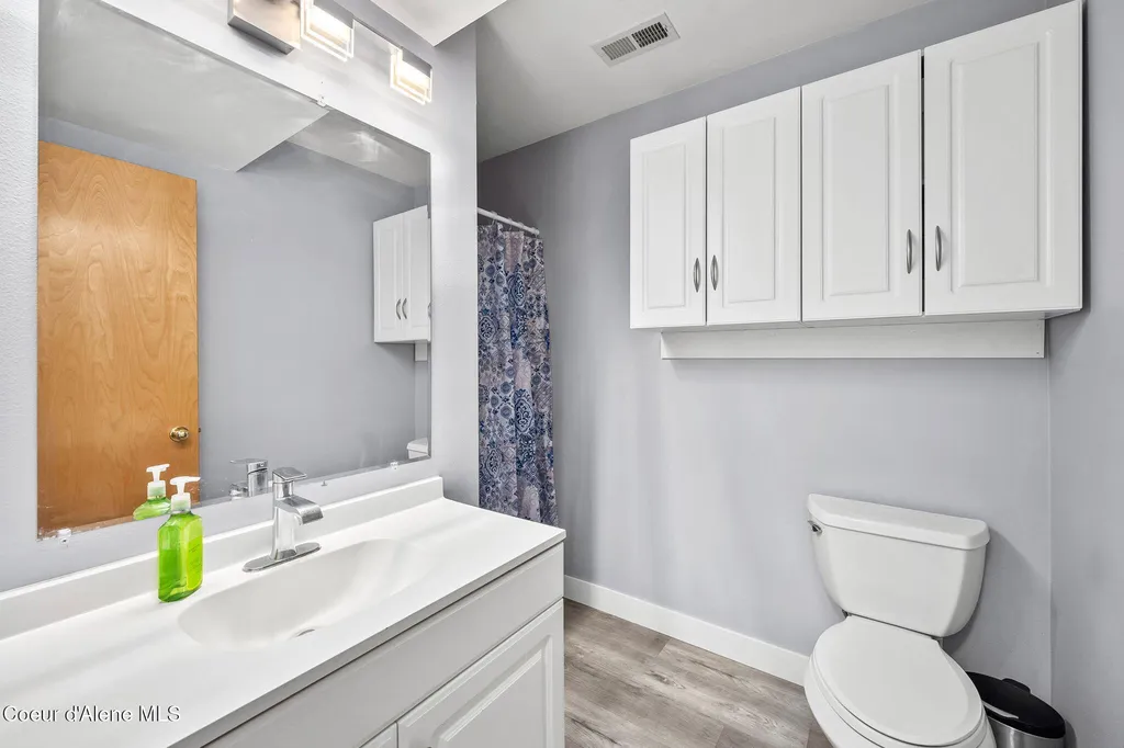 2441 N Henry Street Post Falls ID 83854