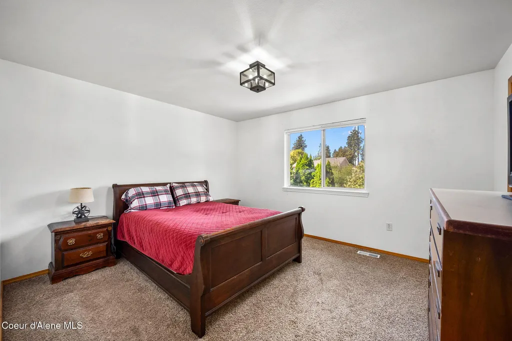 2441 N Henry Street Post Falls ID 83854