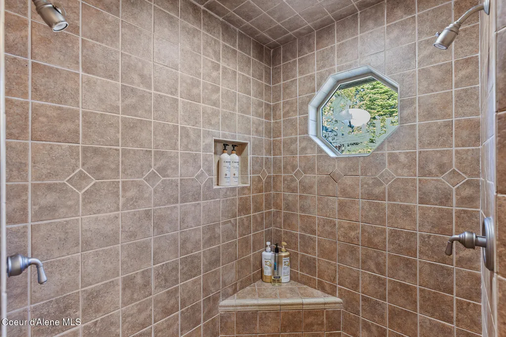 1985 W Jesse Court Rathdrum ID 83858